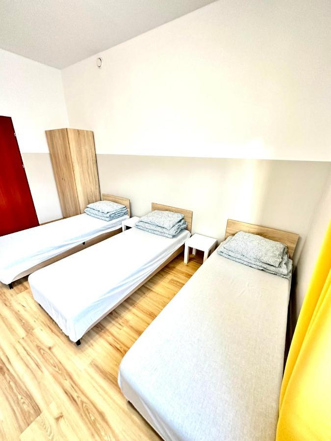 Orzelek Hostel Gniezno Buitenkant foto